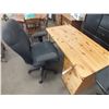 Image 2 : Wooden Desk w/ Chair