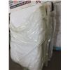 Image 1 : Double Mattress w/ Box Spring