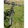 Image 8 : HUFFY 21-SPEED DIAMOND FRAME BICYCLE WITH PURSUIT BARS HANDLEBARS
