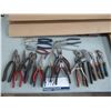 Image 1 : LOT DE 23 PINCES DIVERS