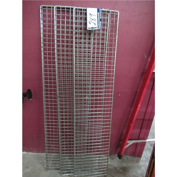LOT DE 4 GRILLES ASSORTIES