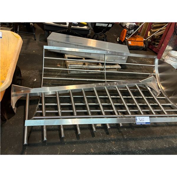 TOURNIQUET EN INOX. 51" X 80"