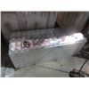 Image 1 : COFFRE EN ALU. 48" X 18" X 18"