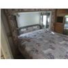 Image 19 : 2004 Wildcat by Forest River 5th Wheel 28ft. Awning, A/C, Full Bathroom, Microwave, Fridge,. Double