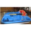 Image 2 : Pelican 5 Person Pedal Boat , 4 Life Jackets & Paddles