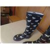 Image 4 : New Rain Boots Ladies Size 6, Umbrella 
