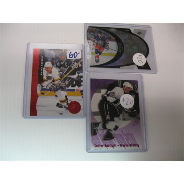 3 WAYNE GRETZKY HOCKEY CARDS