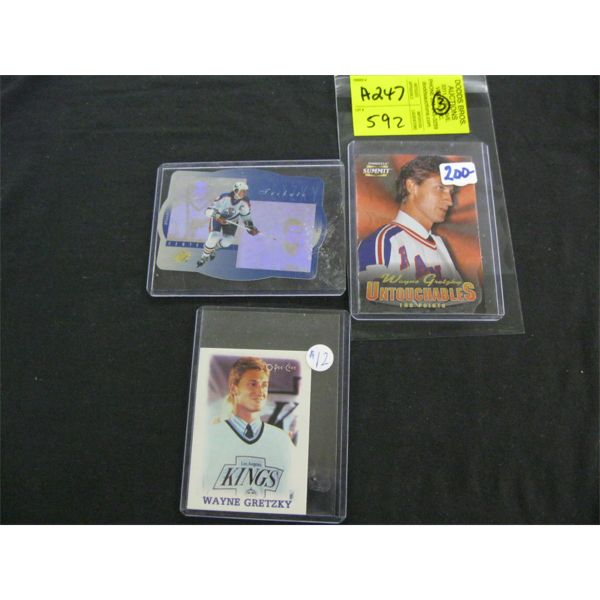 3 WAYNE GRETZKY HOCKEY CARDS
