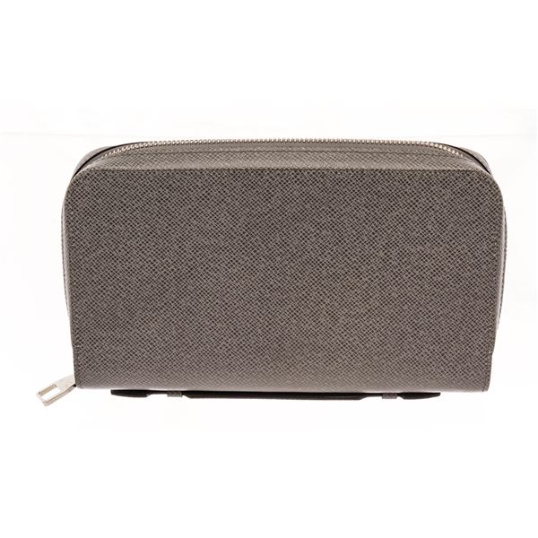 Louis Vuitton Grey Taiga Leather XL Zippy Wallet
