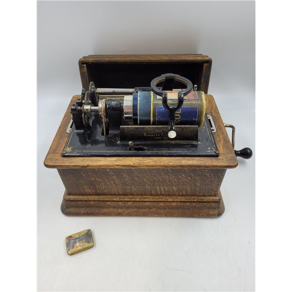 Edison Standard Phonograph Model E with Needles