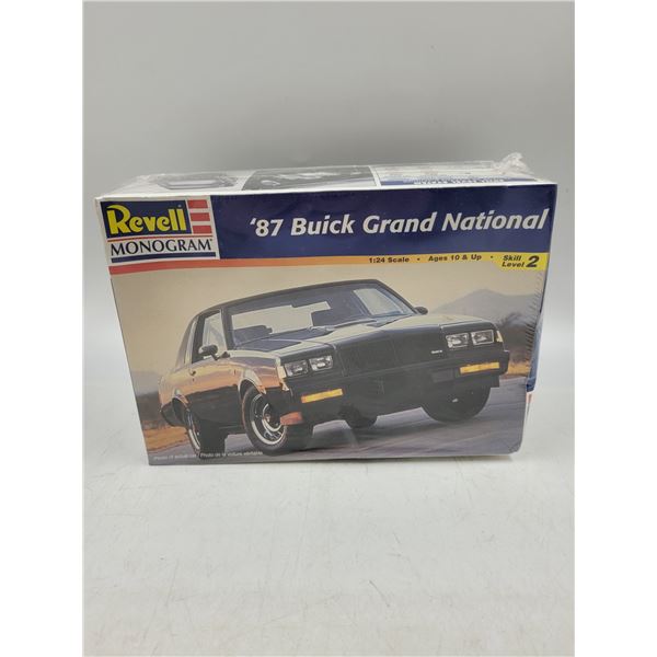 Monogram '87 Buick Grand National 1:24 Model Kit