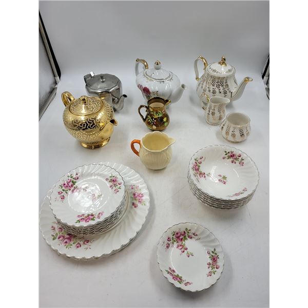 China Tea Pots and Dishware