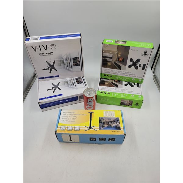 TV and Projector Mount Lot