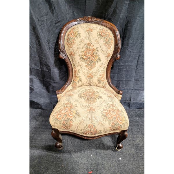 Victorian Mahogany Parlor Chair