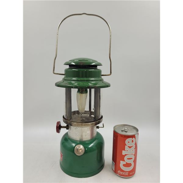 Vintage Coleman Model 335 Lantern