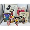 Image 1 : Walt Disney Collectibles and Books
