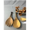 Image 2 : Vintage African Carved Wood Animal Napkin Holders and Servers