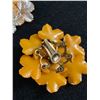 Image 2 : Very Large 40s Floral Celluloid Earrings