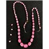 Image 1 : Very Nice Art Deco 1930s Pink Glass Necklace (Nice)