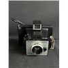 Image 2 : Vintage Polaroid Camera w/ Carrying Case