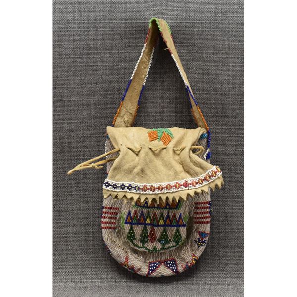 PLAINS INDIAN BEADED BAG