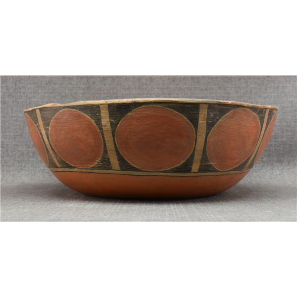 DECORATIVE POTTERY DOUGH BOWL