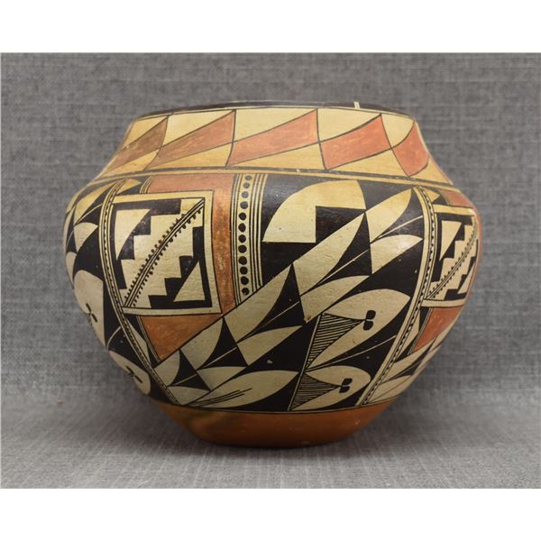 ACOMA POTTERY OLLA