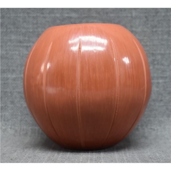 SANTA CLARA POT (PHYLLIS TAFOYA)