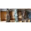 Image 1 : SET OF TRUCK CHAINS, ROPE AND 5GAL PAIL OF LIGHT TRUCK CHAINS