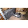 Image 3 : BENCH SEAT AND BACK REST (VEHICLE UNKNOWN)