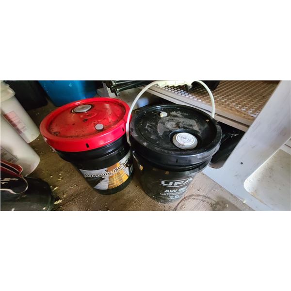 TWO 5GAL PAILS OF AW 32 HYDRAULIC OIL