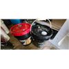 Image 1 : TWO 5GAL PAILS OF AW 32 HYDRAULIC OIL