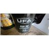 Image 2 : TWO 5GAL PAILS OF AW 32 HYDRAULIC OIL
