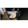 Image 3 : TWO 5GAL PAILS OF AW 32 HYDRAULIC OIL