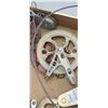 Image 7 : NEW #120 5400 #12" HOOK, FOUR PULLY BLOCK AND CABLE