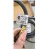 Image 5 : TWO NEW PROPANE HOSES WITH ONE REGULATOR