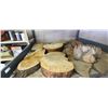 Image 1 : 10 PIECES OF ASSORTED SMALL LE SLABS AND BURL