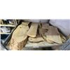 Image 1 : 9 PIECES OF ASSORTED SMALL LE SLABS AND BURL