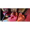 Image 2 : 6 SMALL JERRY CANS