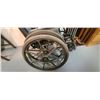 Image 4 : INVACRE WHEEL CHAIR