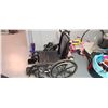 Image 1 : MYOW WHEEL CHAIR