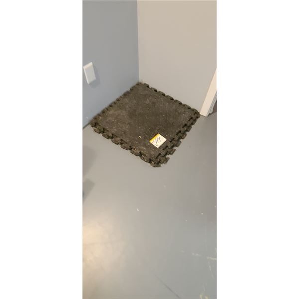 24"X24" RUBBER INTERLOCKING FLOOR PANNELS
