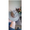 Image 4 : TWO COWBOY HATS