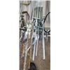 Image 3 : 32 ELECTRICAL FENCING POSTS