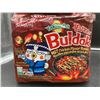 Image 2 : Yakisoba Buldak Hot Chicken Flavour Ramen (650g)