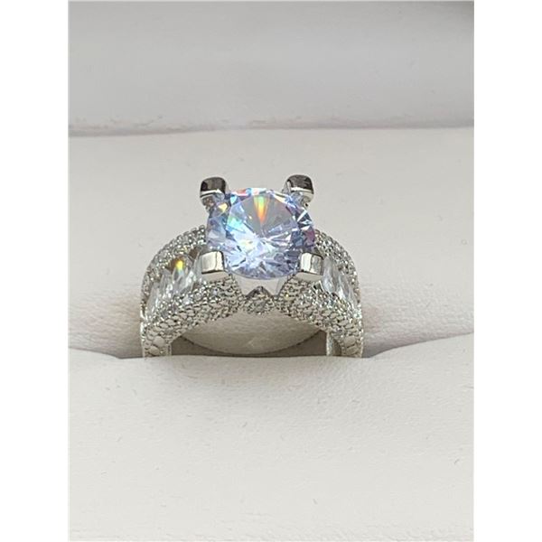 V.Wang Brilliant Cut 1.2 Carat 4 pring Set Solitaire engagement Ring