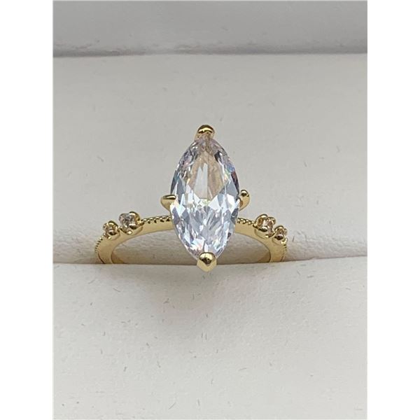 Elegant Ladies 1.00 Carat Marquis Cut Solitaire Ring