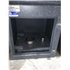 Image 2 : 18in x 18in x 18in Safe with Keypad Entry