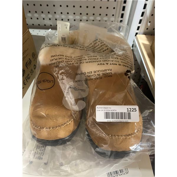 Wind River - Tan Slippers Size Large (9-10)