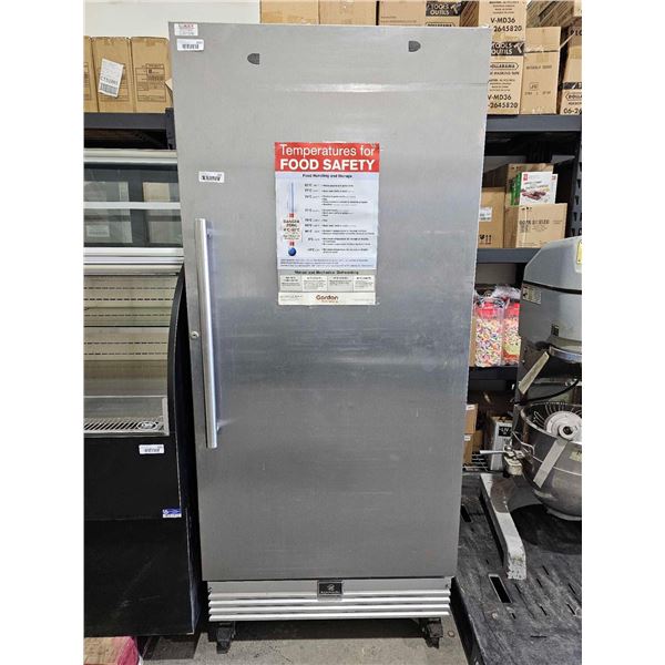 Kelvinator KRS220RYHY3 Commercial Refrigerator, Reach-In one-section, 23 cubic feet capacity